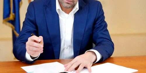 ciprian şerban foto facebook  ciprian şerban jpg