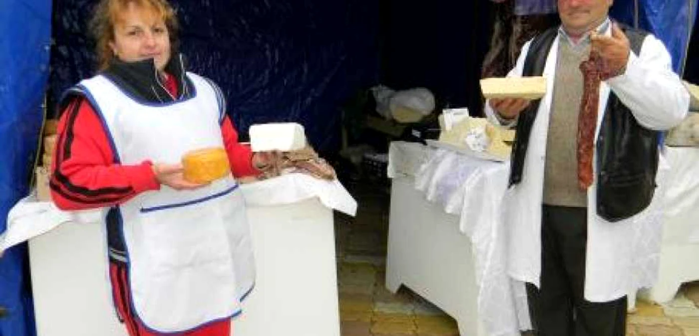 Comercianţii vor putea vinde în noua piaţă din centru Foto: arhivă