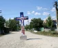 Cruce uriașă în mijlocul drumului amplasată în Pantelimon în 2015 Foto arhiblog