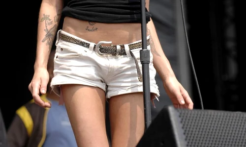 12 amy winehouse1 jpg jpeg