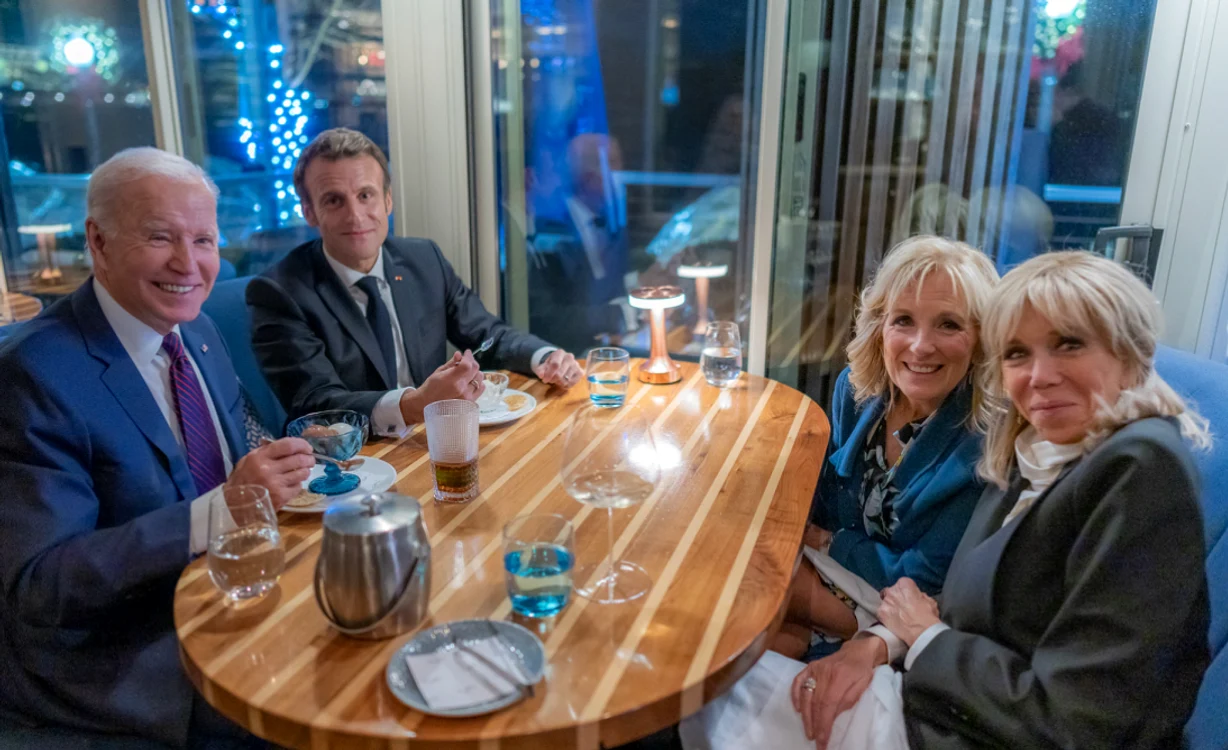 Joe Biden, Emmanuel Macron și soțiile acestora. FOTO Twitter Joe Biden