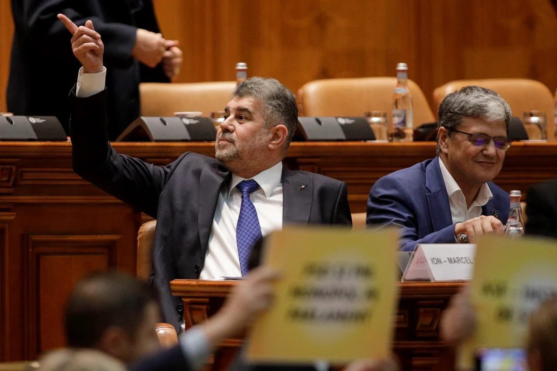 Ședința plenului reunit al Camerei Deputaților și Senatului pentru dezbaterea bugetului României pe anul 2024, în București. FOTO Inquam Photos / George Călin