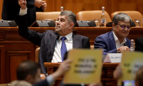 Ședința plenului reunit al Camerei Deputaților și Senatului pentru dezbaterea bugetului României pe anul 2024, în București. FOTO Inquam Photos / George Călin
