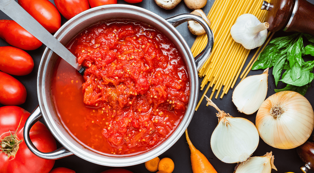 Cel mai bun sos pentru paste din lume: ai nevoie de doar 3 ingrediente și 45 de minute