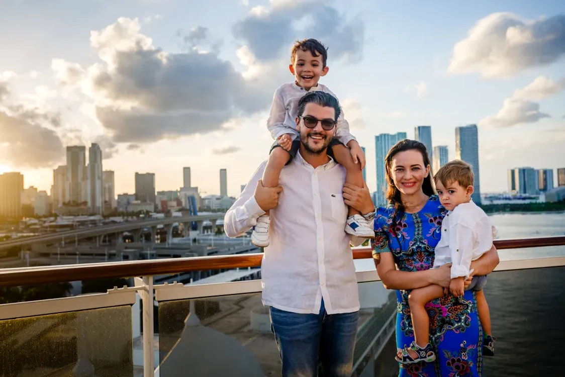 Răzvan Pascu și-a dus familia în jurul lumii. foto: arhivă personală