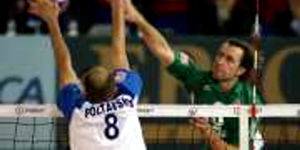 La 36 de ani, extrema Serghei Tetiukin este unul dintre veteranii echipei Belgorod * Foto: Reuters