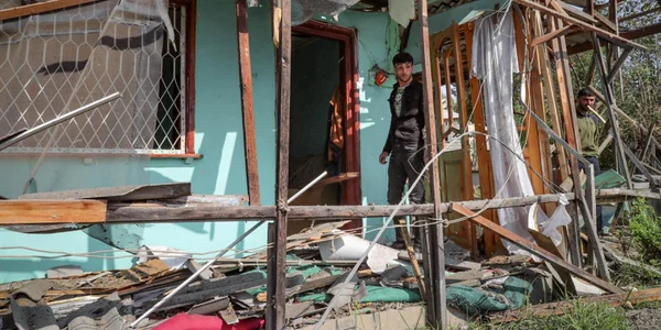 Casa bombardata in regiunea azera Barda FOTO EPA-EFE