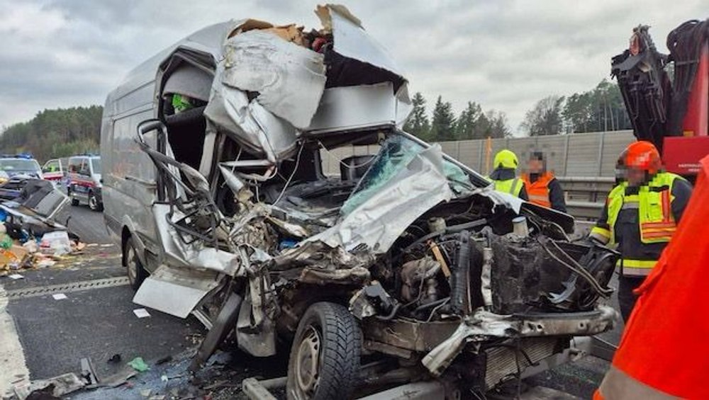 Tragedie pe o autostradă din Austria. Patru ucraineni morți și patru răniți grav într-un accident rutier