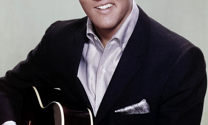 elvis42 jpg