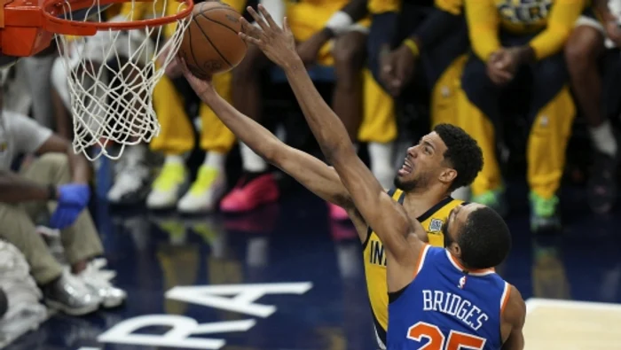 Duel din meciul găzduit de Madison Square Garden