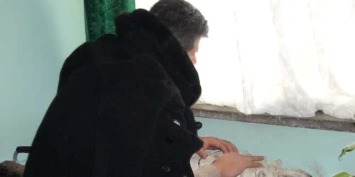 Din cauza scumpirii gigacaloriei, chiar şi beneficiarii ajutoarelor de căldură preferă să ţină închise robinetele caloriferelor