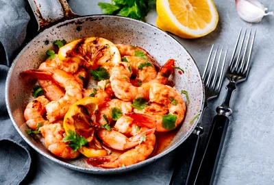 4 creveti usturoi patrunjel shutterstock 1116608939 jpg jpeg