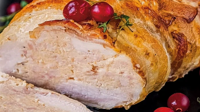 rulada de curcan cu bacon jpg