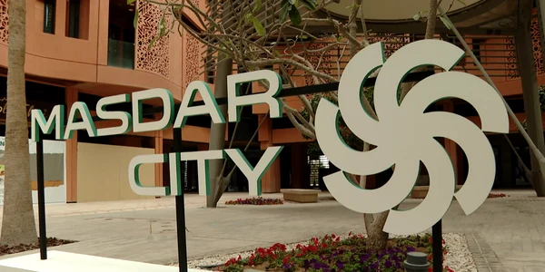 19 Martie 2023 Vizita la Masdar City mp4 thumbnail png