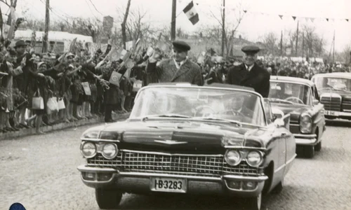 Nicolae Ceauşescu și Emil Bodnăraş, vizită la Constanța (©  „Fototeca online a comunismului românesc”, cota: 77/1968)