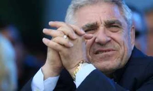Ioan Becali atacă dur oficialii FRF