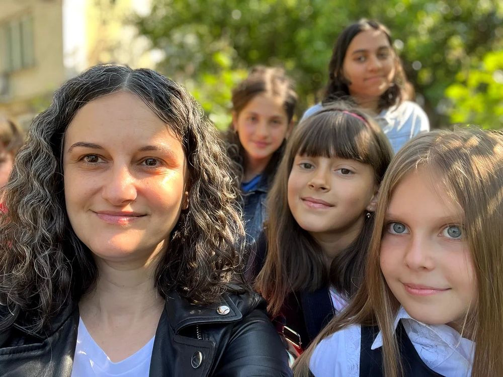 Ioana Diaconu alături de o parte din elevii săi FOTO arhiva personală