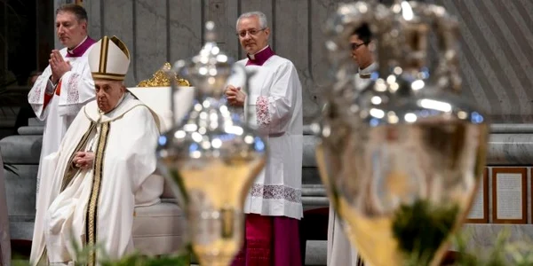 Papa Francisc în Bazilica San Pietro VATICAN MEDIA jpeg