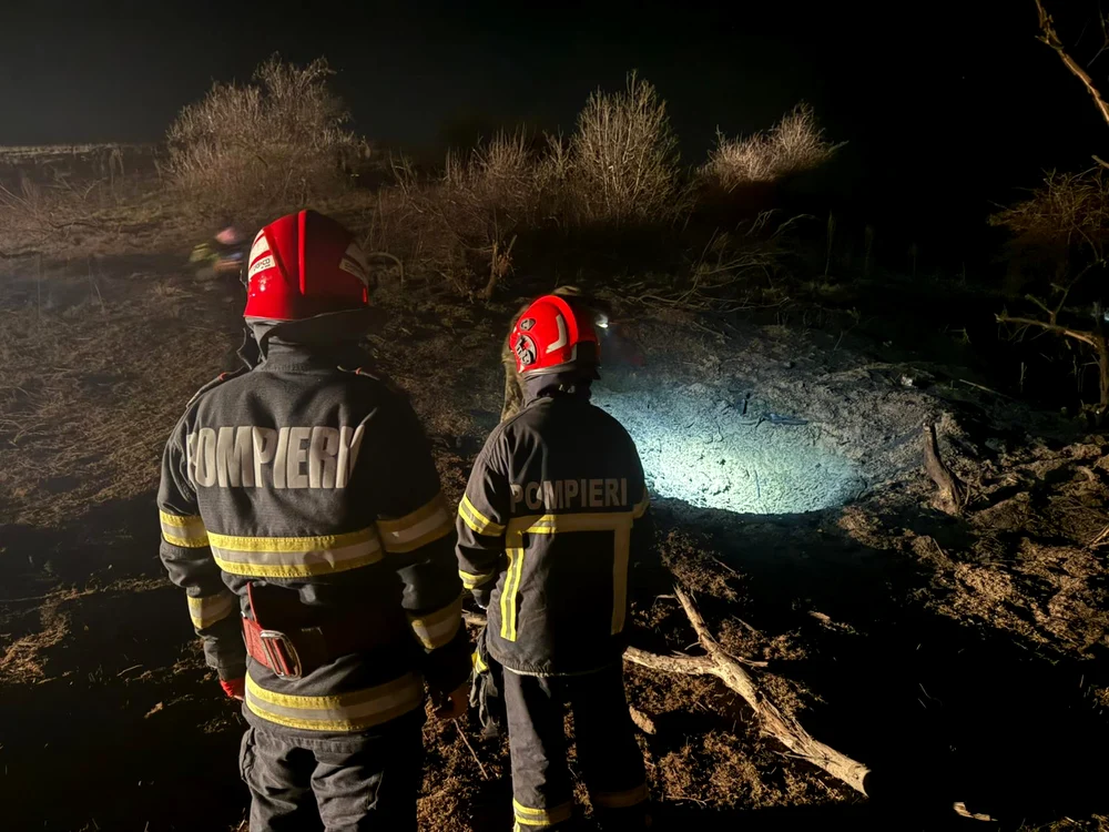 Pompierii au găsit mai multe resturi de dronă FOTO: ISU Tulcea
