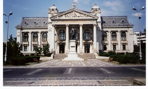 Voci, atitudine şi stil – Boema la Opera Naţională Română din Iaşi jpeg