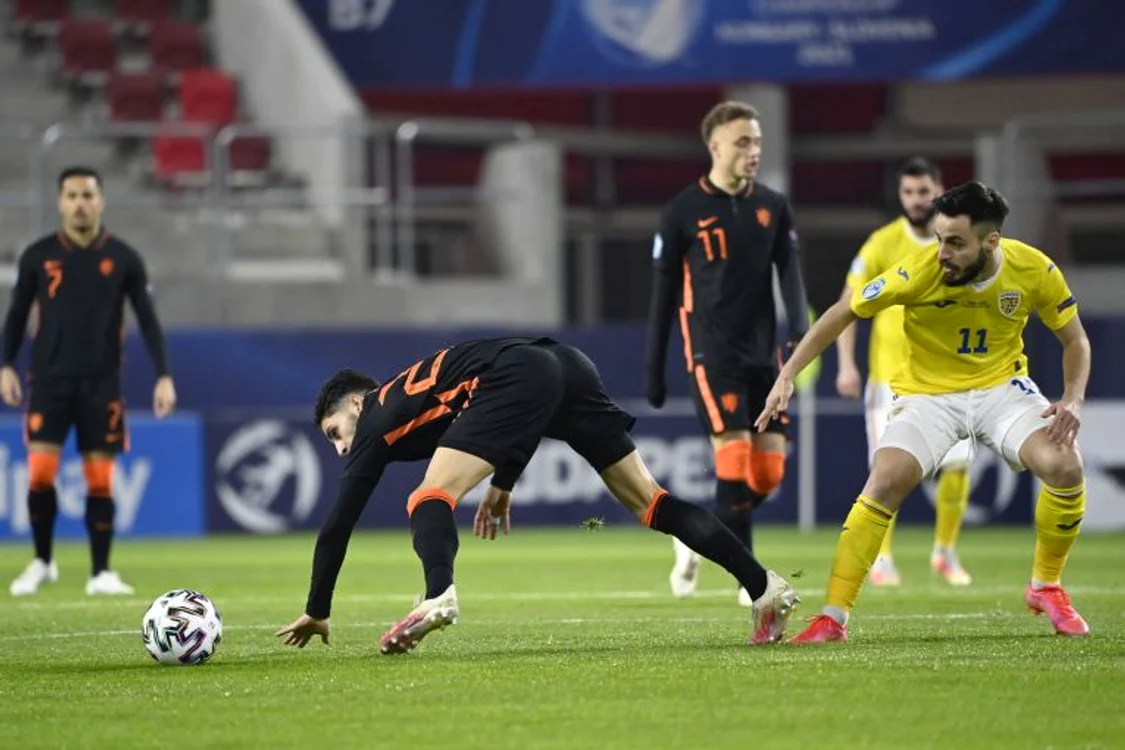 
    Andrei Ciobanu a fost cel mai bun român de pe teren cu OlandaFOTO: Sportpictures.eu  