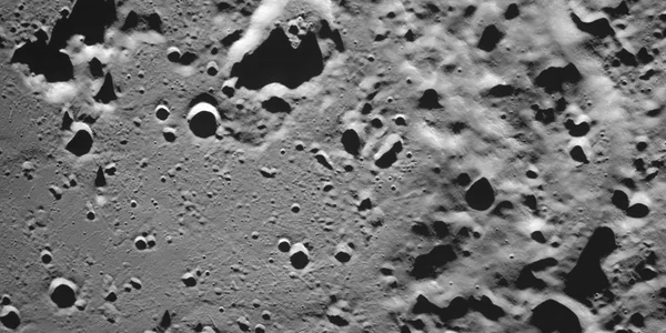 Craterul Zeeman fotografiat de sonda rusă Luna 25, aproape de polul sud al Lunii profimedia 0797969358 jpg