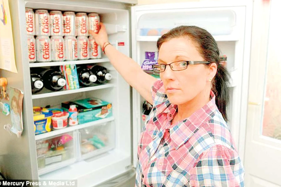 Jakki intră în panică  dacă nu are multă cola