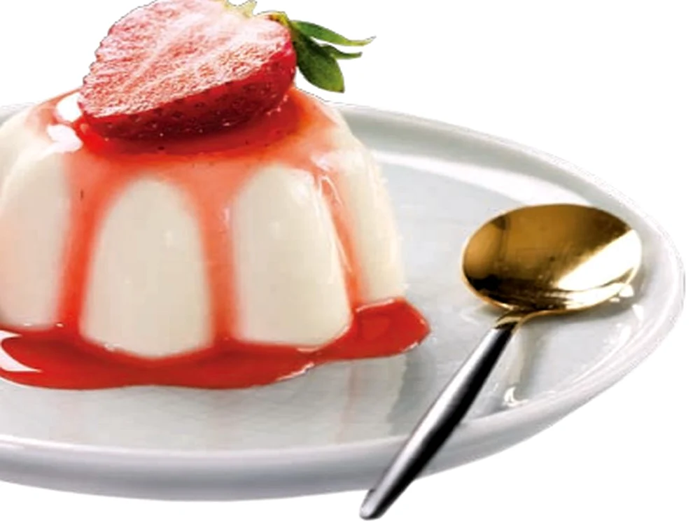 panna cottaa cu sos de capsuni jpg