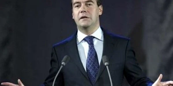 Dmitri Medvedev va participa la summitul CSI de la Chişinău (Ria Novosti)