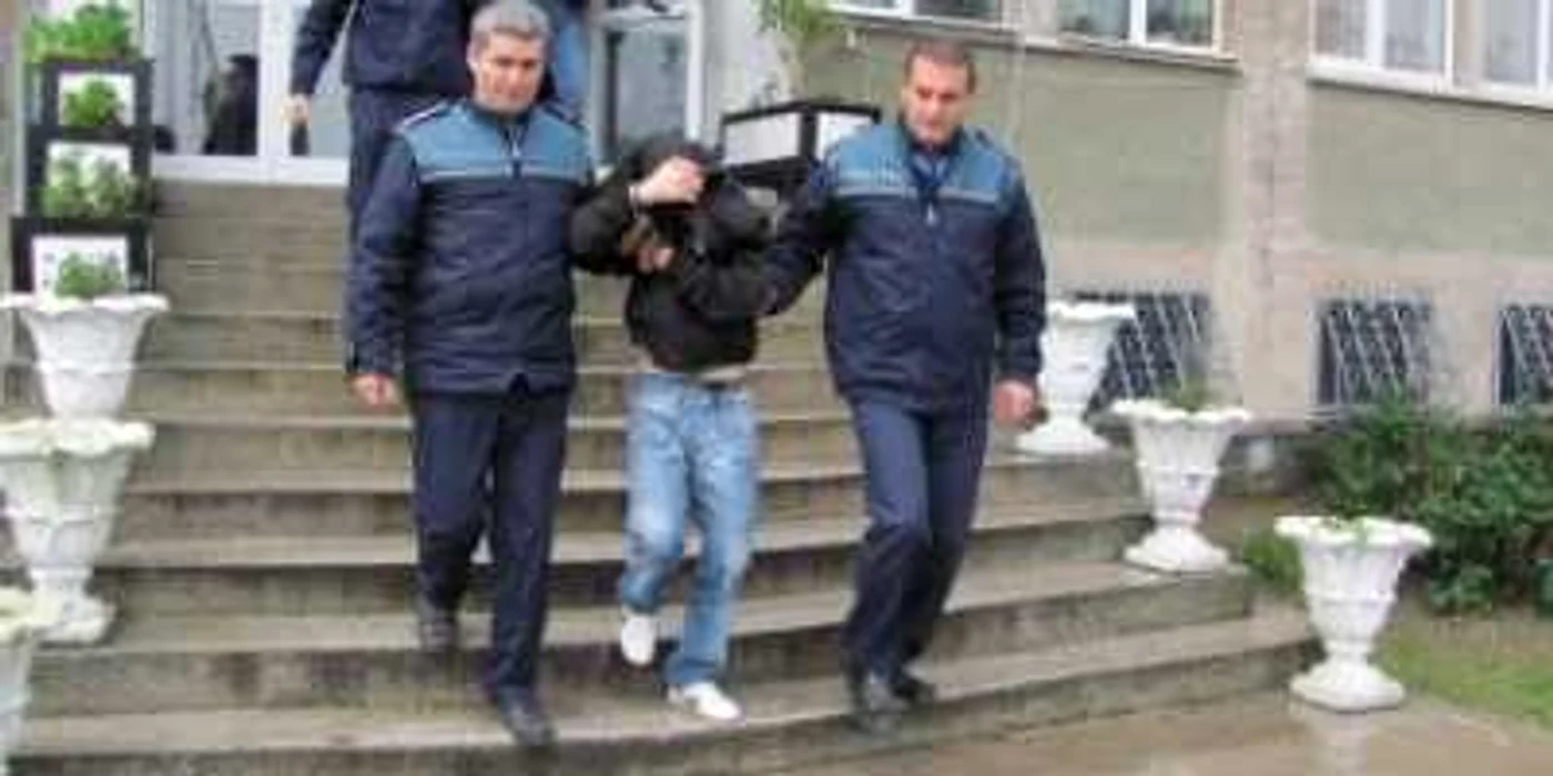 Târgu-Jiu: Tânărul şi-a petrecut noaptea în arest