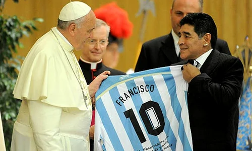 maradona papa francisc jpeg