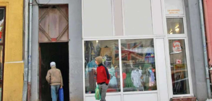 „Magazinul“ de heroină este la  primul etaj al clădirii din Calea Griviţei nr. 125 