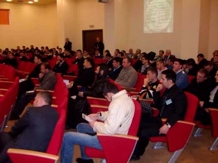 Participanţi conferinţă