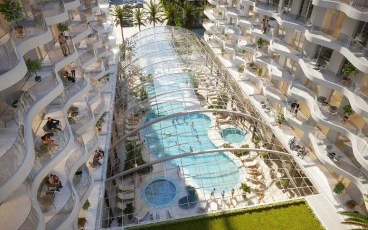 Pentru un sejur de 5 stele pe litoralul românesc, în Mamaia, pentru două persoane timp de două zile, 55% dintre respondenţi au afirmat că ar aloca 300 de euro