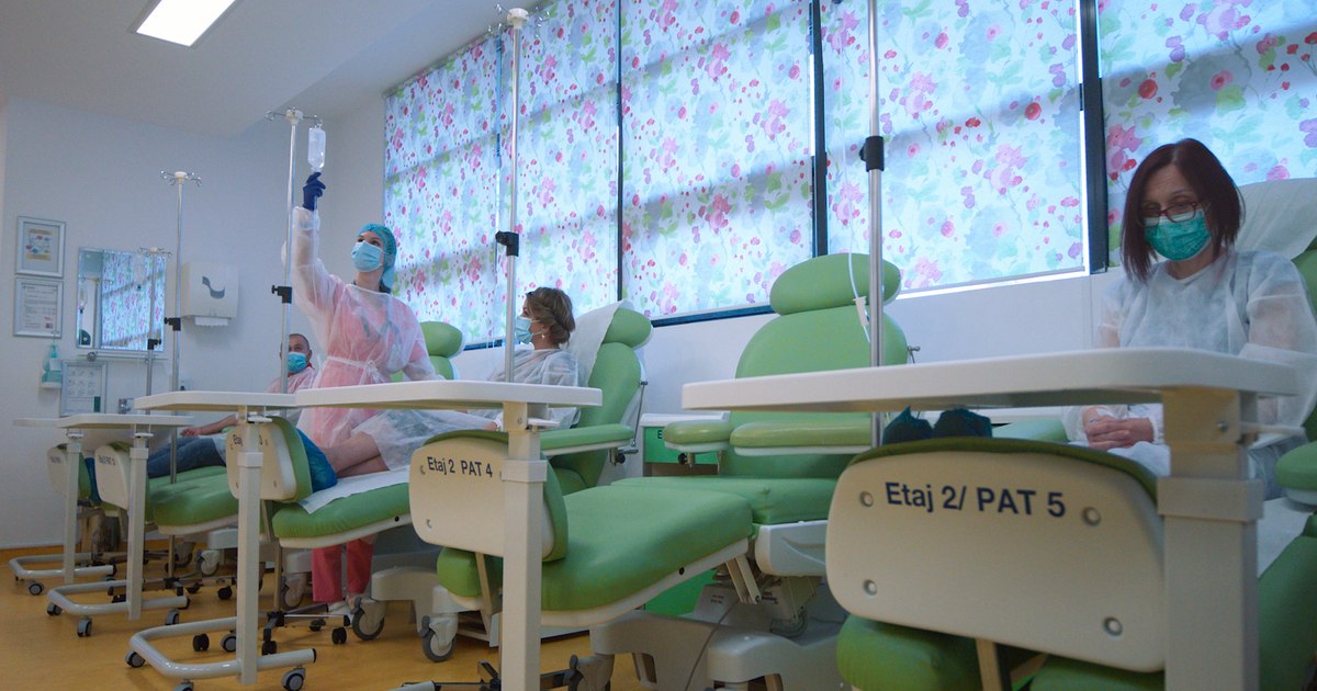 CNAS: Bolnavii de cancer vor beneficia în continuare de tratament. „Au fost plătite toate restanțele pe august”