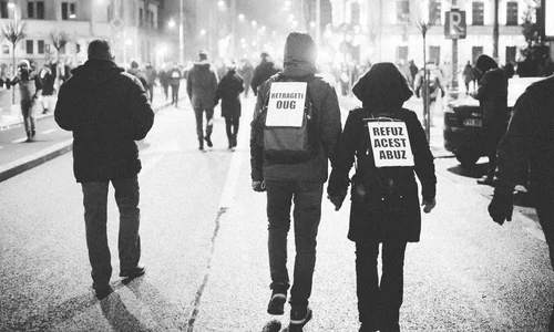 Să protestezi înseamnă că îți pasă jpeg
