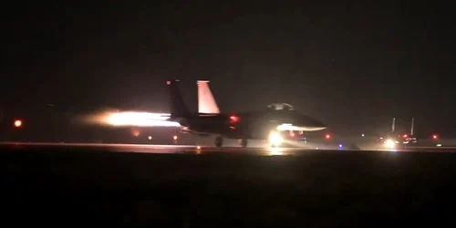 Lovituri americani asupra țintelor ISIS din Siria FOTO captură video jpg