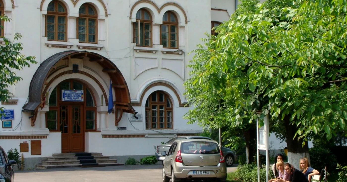 Clădirea Colegiului Naţional „Spiru Haret“, una dintre creaţiile lui Doppelreiter