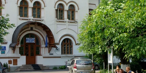 Colegiul Spiru Haret