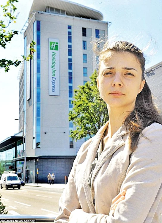 Recepționera Hotelului Holiday Inn Express din orașul britanic Ferensway i-a spus Alecsandrei (22 de ani) că nu cazează români