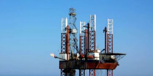 Petrom a început producţia din două noi sonde offshore