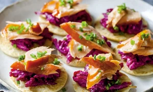blini cu tahini de sfecla rosie jpg