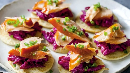blini cu tahini de sfecla rosie jpg