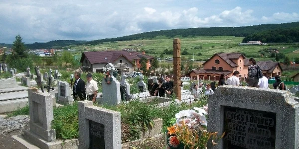 Cimitirul Livezeni va fi reabilitat 