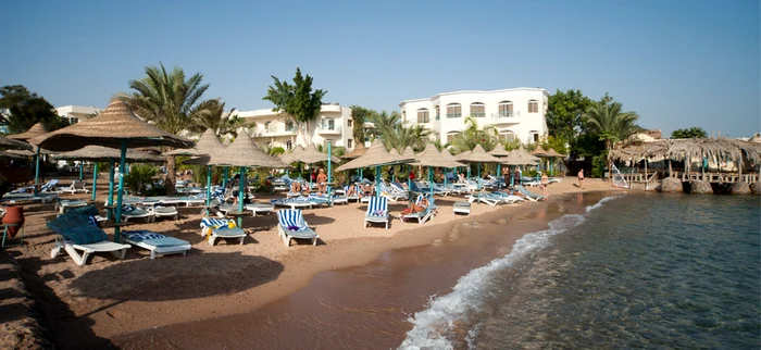 Plaja hotelului Bella Vista din Hurghadafoto: bellavista-hurghada.com