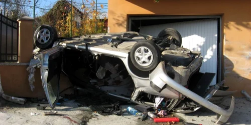 Accident cu 3 morti si un ranit in balcesti valcea