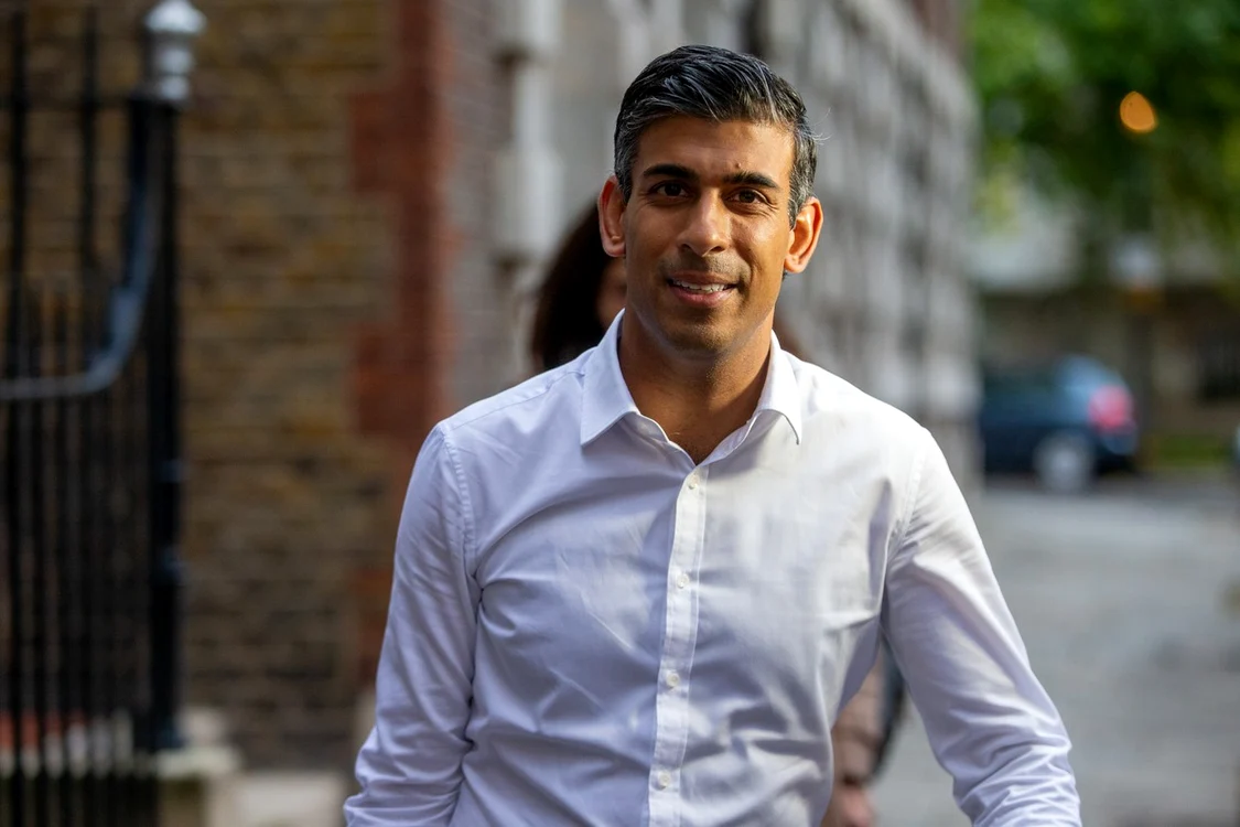 Rishi Sunak a fost numit oficial premier al Regatului Unit Foto Profimedia