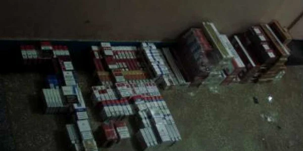 Tânărul a luat ţigările şi s-a făcut nevăzut  ( Foto arhivă )