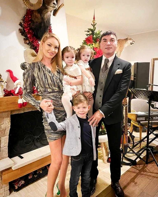 4 valentina pelinel si familia copy jpg jpeg