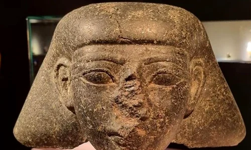 Sculptura furată în timpul Primăverii Arabe (© Netherlands Information & Heritage Inspectorate)